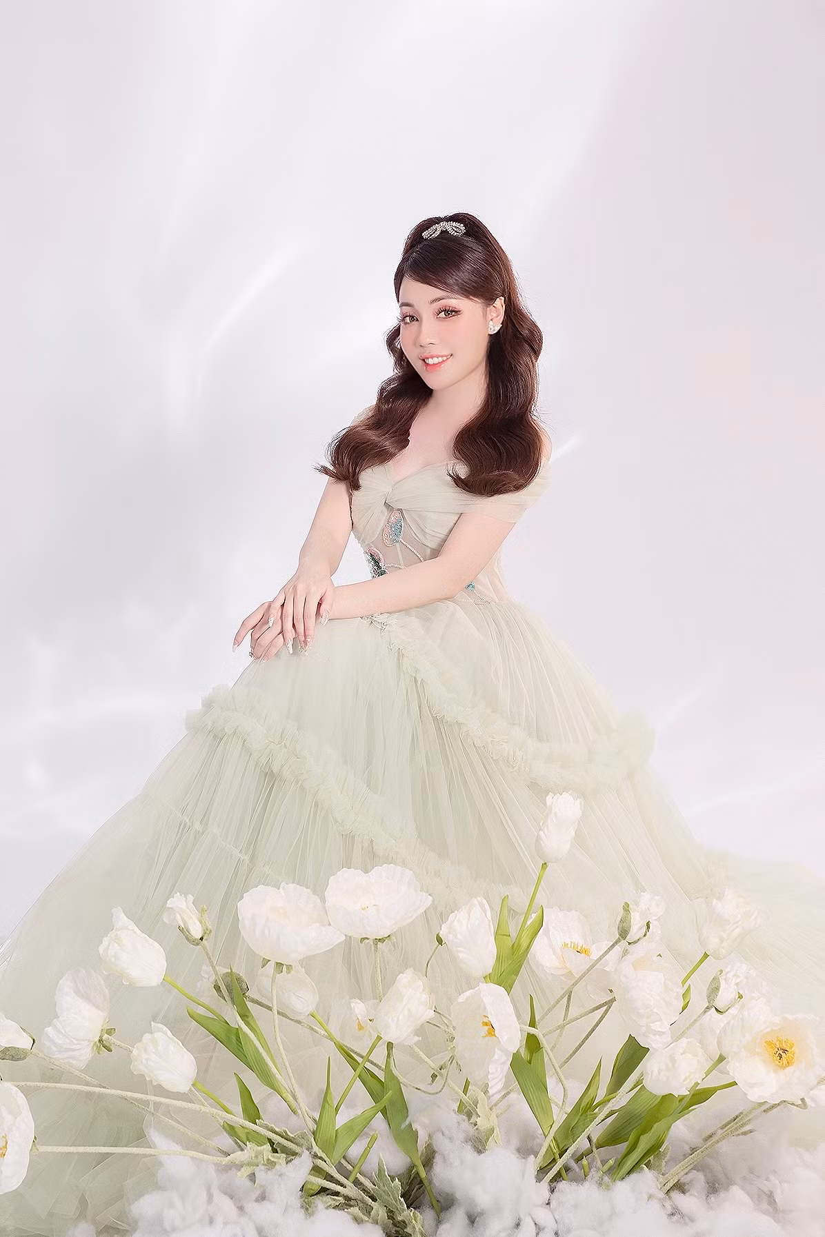 Duy Alex từng gây chú ý khi công khai hẹn hò với giảng viên Âu Hà My. Họ công khai mối quan hệ trên mạng xã hội vào khoảng cuối năm 2017.