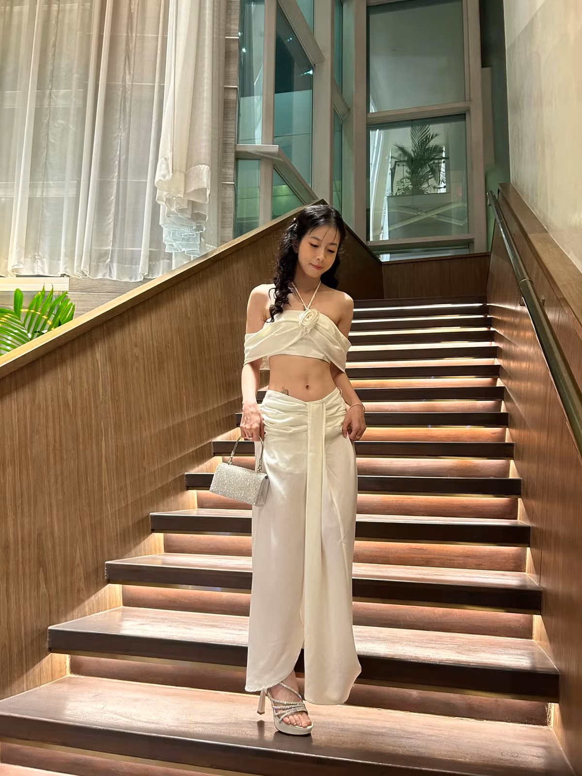Là một trong những vận động viên dành trọn thanh xuân để cống hiến và mang vô số vinh quang về cho đất nước, "Hot girl Taekwondo Việt Nam" Châu Tuyết Vân sẽ là một ẩn số thú vị khi bước vào hành trình của "Chị đẹp đạp gió 2024".