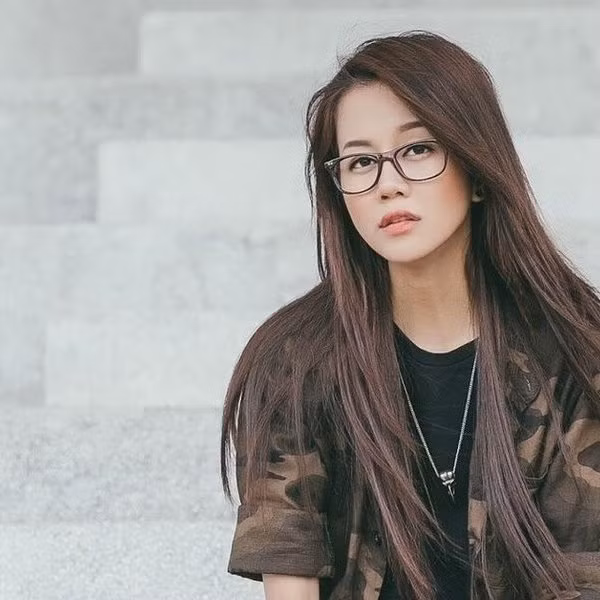 Trước thông tin An Nguy mang thai sau thời gian dài kín tiếng, nhiều người tỏ ra bất ngờ song cũng để lại nhiều bình luận chúc phúc cho đôi trẻ.