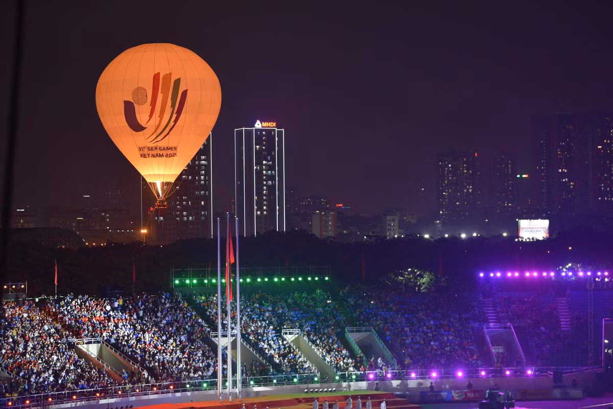 Truc tiep Le khai mac SEA Games 31: Dang cap, hoanh trang, ruc ro-Hinh-12