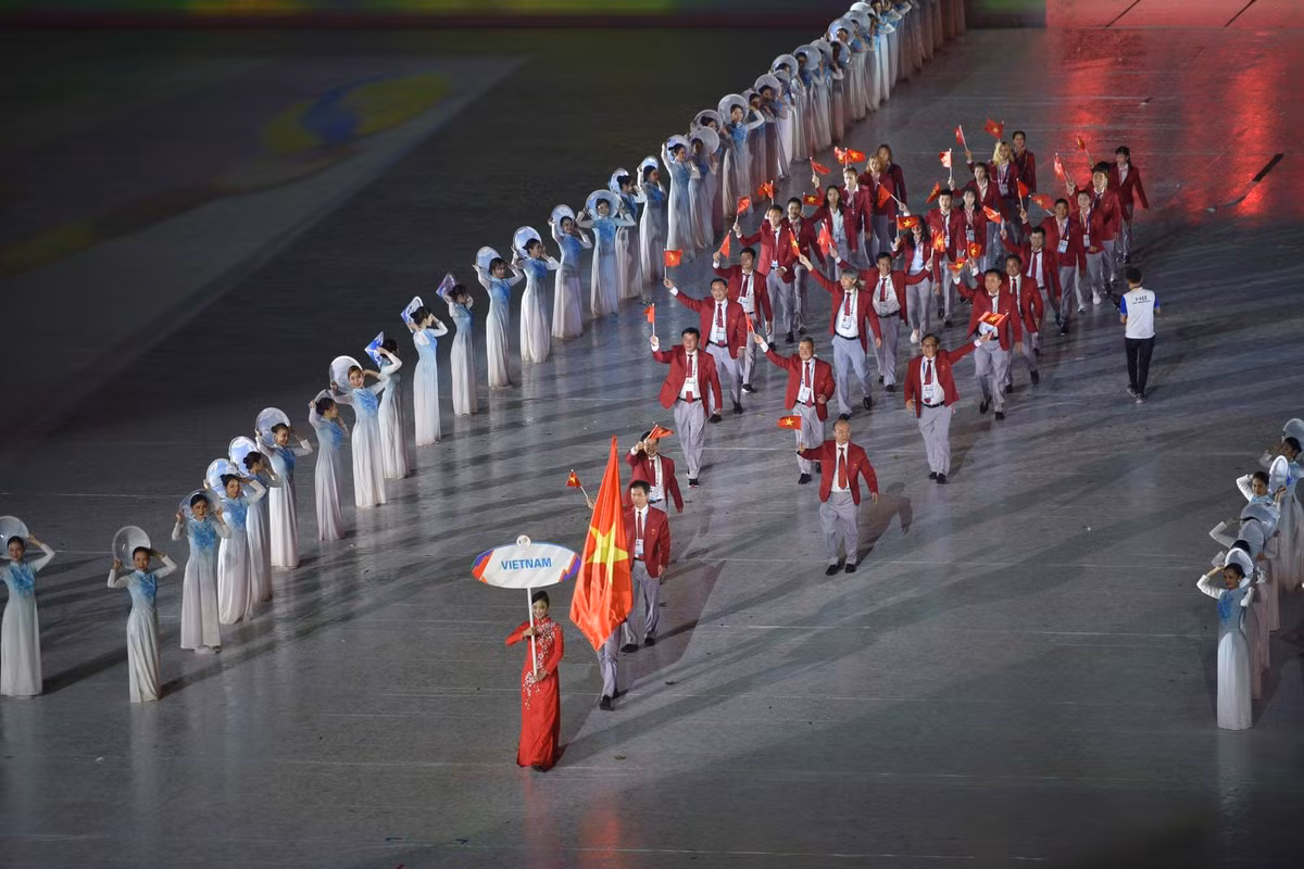 Truc tiep Le khai mac SEA Games 31: Dang cap, hoanh trang, ruc ro-Hinh-6