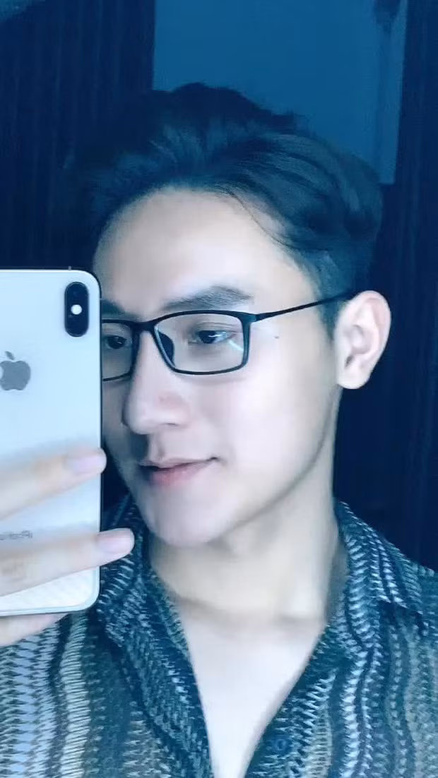 Nếu như 2021 là năm của cụm từ "trà xanh" và chiếc bánh kem gây bão thì đến tận hiện tại, dân mạng hẳn chưa quên câu: "Hình như tôi chiều các em quá nên các em hư rồi phải hông".