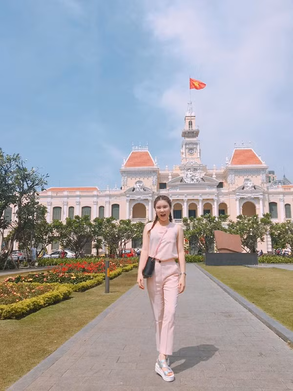 Xây dựng kênh Youtube từ 25/1/2016, đến nay Cheri Hyeri có hơn 250.000 subcribe và hàng chục triệu lượt xem.