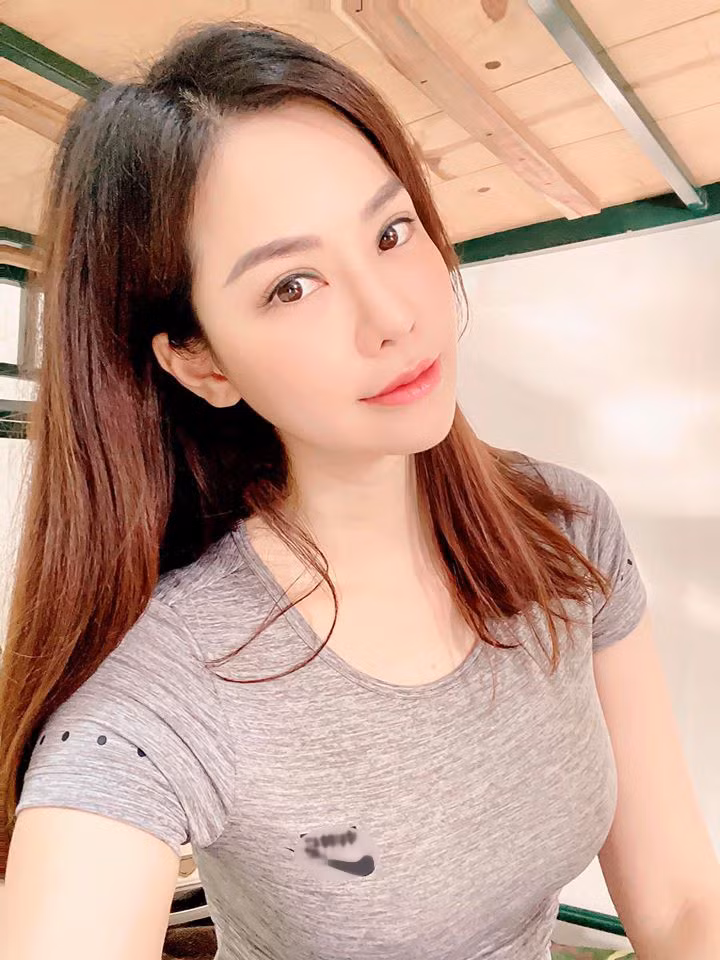 Do trở về từ Mỹ nên Lan Phương phải thực hiện cách ly 14 ngày theo đúng quy định. Hiện tại cô đang cách ly ở một binh đoàn cách Hà Nội 15km và tuân thủ theo quy định chung đối với những người nhập cảnh mùa dịch bệnh COVID-19.