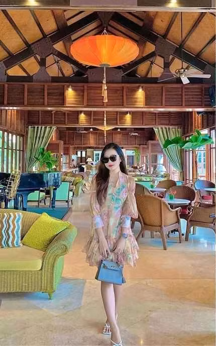 Hoàng Yến thường xuyên ra sân bóng để “tiếp lửa” cho bạn trai. Sự có mặt của cô chính là nguồn động lực không nhỏ giúp Văn Tùng quyết tâm theo đuổi đam mê của mình.
