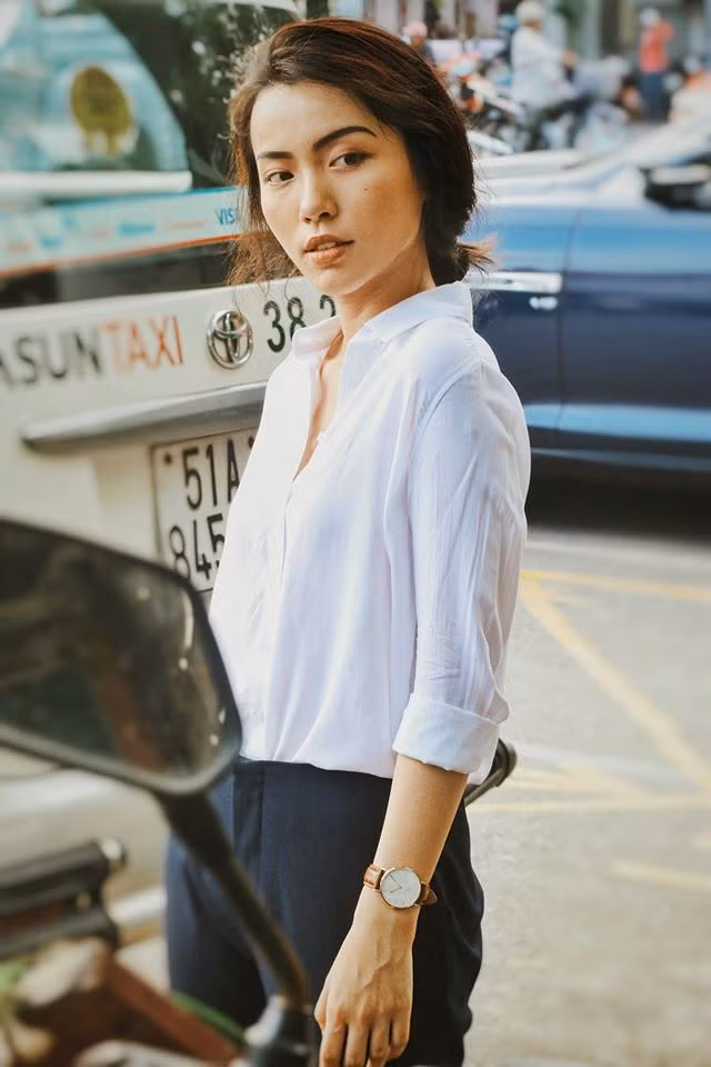 Giảm cân thành công còn khiến Hà Trúc vui hơn, tự tin hơn, dù làm gì ở đâu với ai cô đều không còn cảm giác mặc cảm. Sức khỏe của cô nàng cũng được cải thiện hơn, nhận được nhiều lời mời chụp ảnh, quay phim của các nhãn hiệu và từ đó, cũng có thêm một khoản chi phí trong cuộc sống.