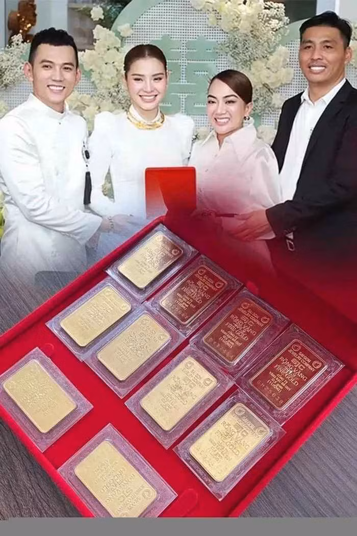 Sau đám cưới, Hồng Nhung cũng có những chia sẻ về chuyện mừng cưới bạn thân của mình. Cô cho biết cả 2 thực sự dành tình cảm chân thành cho nhau, yêu thương nhau như chị em ruột nên đó được xem như của hồi môn mà nhà gái dành cho cô dâu.