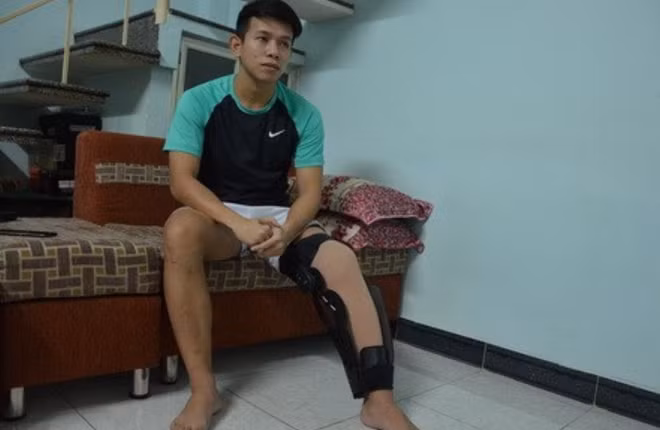 Chấn thương nghiêm trọng này sau đó khiến Anh Khoa không thể trở lại thi đấu và cuối cùng quyết định giải nghệ.