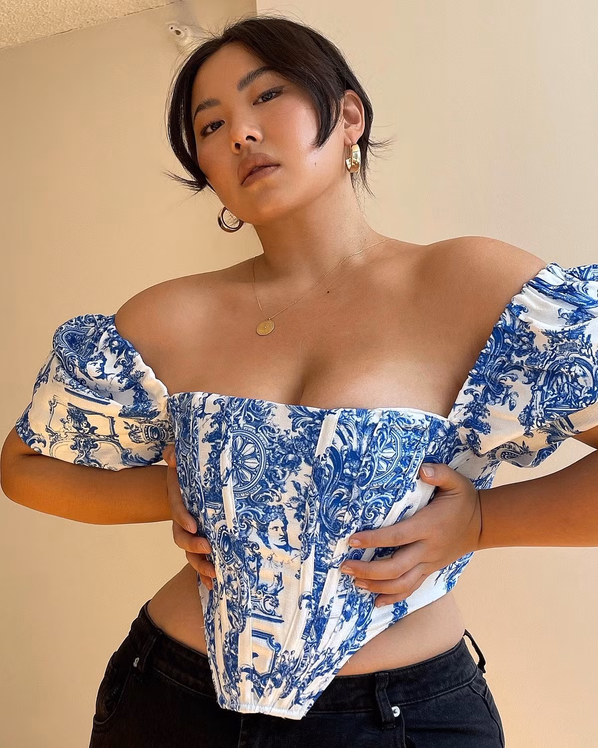 Kim chia sẻ: "Tôi đã được làm việc với những con người tuyệt vời khi là mẫu ảnh. Họ đã dạy tôi rất nhiều điều và có những người trở thành bạn bè thân thiết. Tôi nghĩ điều quan trọng nhất là ham học hỏi và có thái độ khiêm tốn. Khi đến một buổi casting, một buổi chụp hình hay cuộc họp bất kỳ, tôi luôn sẵn sàng để được chỉnh sửa và dạy thêm nhiều thứ".