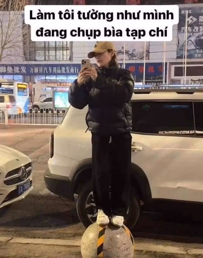 Theo nhiều dân mạng chia sẻ, việc những xích mích từ việc nhờ bạn thân chụp ảnh hộ cũng là lý do khiến nhiều tình bạn đẹp trước đó từng tan vỡ.