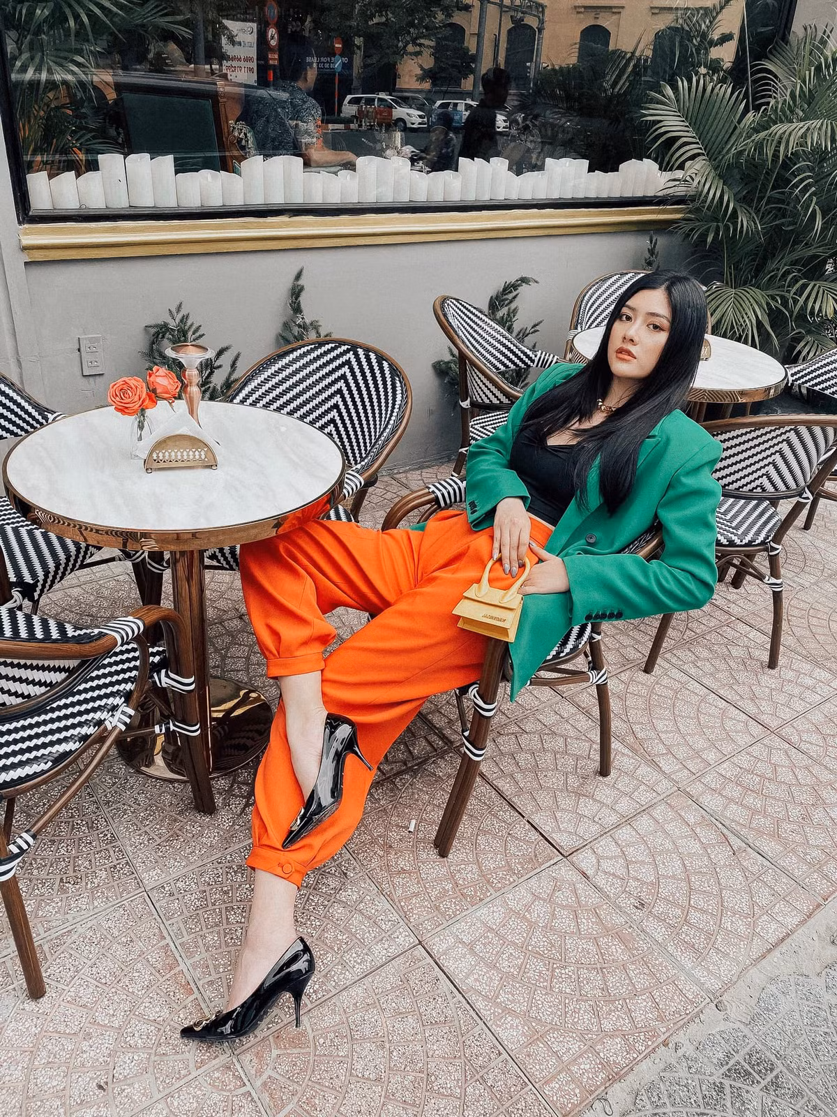 Người ta vẫn nói chúng chỉ dành cho những người có hình thể đẹp vì nó sẽ dễ dàng tố cáo khuyết điểm hình thể của bạn. Gu ăn vận ấn tượng là một trong những điểm cộng của Huỳnh Tiên.