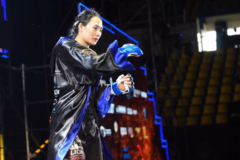 Tham gia giải MMA Việt Nam Lion Championship, Phạm Thị Nhung gây ấn tượng bởi gương mặt đẹp và vóc dáng miễn chê.