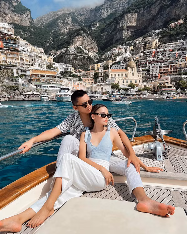Trước khi được gắn danh xưng “rich kid” với những lần mua sắm hàng hiệu xa xỉ, Linda từng sống rất tiết kiệm vì nghĩ nhà mình nghèo.