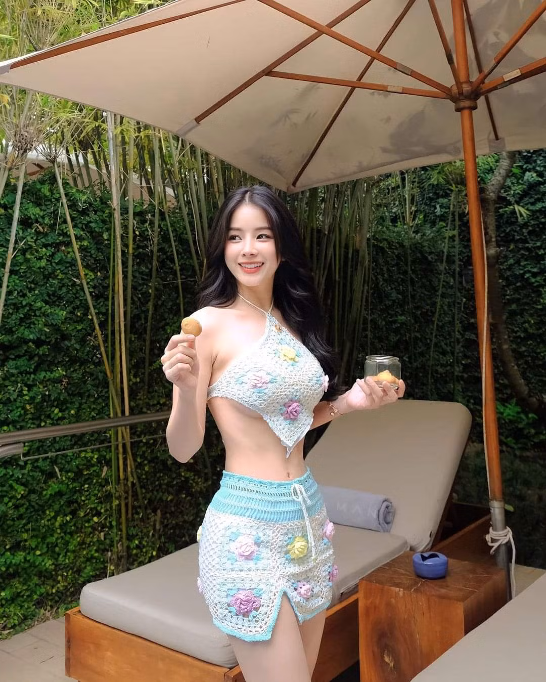 DJ Mie và Hồng Thanh chính thức hẹn hò từ đầu năm 2020. Hồng Thanh từng chia sẻ anh không thích môi trường quán bar nhưng tôn trọng, ủng hộ công việc của bạn gái.