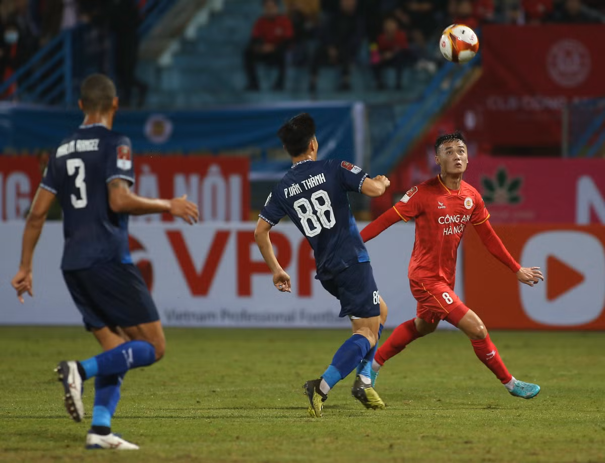 Khai man V-League 2023, tan binh Cong an Ha Noi dai thang-Hinh-2