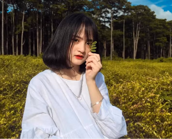 Alice tưng gặp không ít sự cố đang tiếc nhưng với sự động viên và an ủi rất lớn của gia đình, người thân, bạn bè cả những con người ở Team Heavy, gái xinh này đã trở lại vô cùng mạnh mẽ.