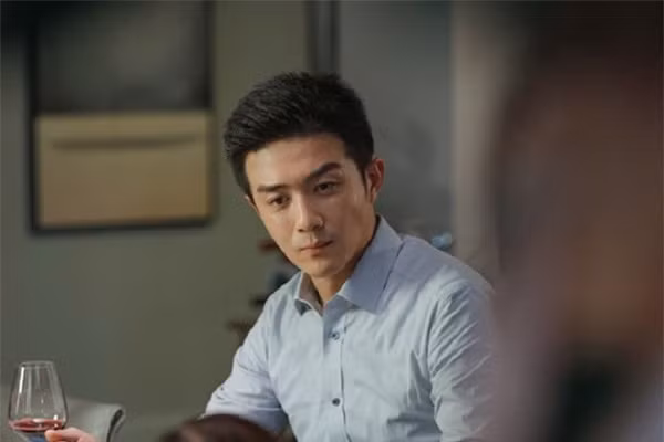 Phát hiện điều lạ từ bồn cầu, tôi điên cuồng chất vấn vợ Phat hien dieu la tu bon cau, toi dien cuong chat van vo