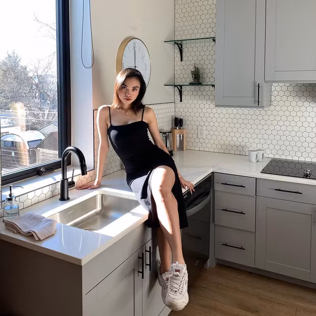 Hậu chia tay, gái xinh làm Vlog trên ô tô khoe nhan sắc đỉnh Hau chia tay, gai xinh lam Vlog tren o to khoe nhan sac dinh
