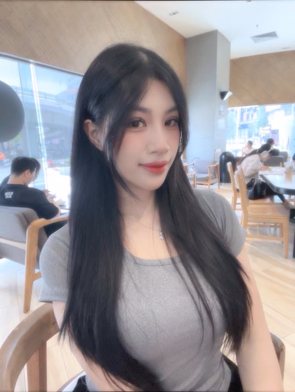 Cô gái "chubby" này đang tạo ra một làn sóng mới trong cộng đồng, truyền cảm hứng cho những cô gái có ngoại hình đầy đặn, giúp họ tìm lại sự tự tin.