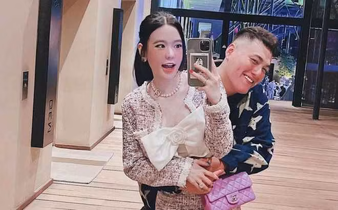 Cặp đôi "đũa lệch" Fabo và Vân Tiny được nhiều người yêu thích.