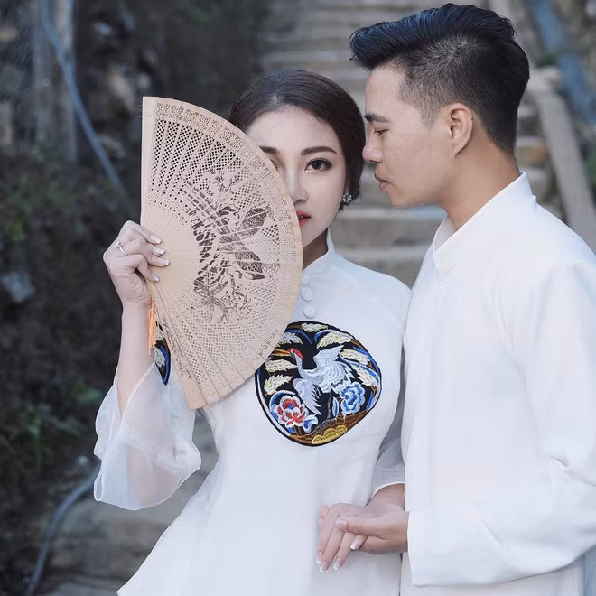 Đây không phải là lần đầu tiên "cô dâu 200 cây vàng" có một bữa tiệc hoành tráng đến vậy.