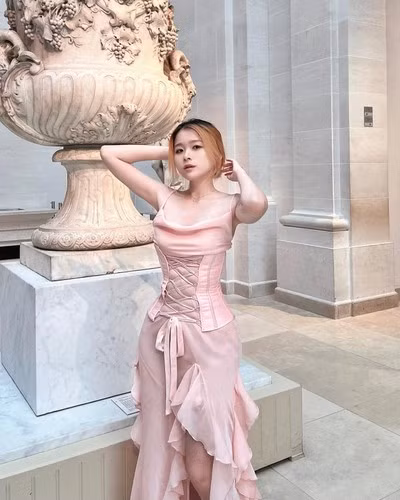 Thời gian gần đây Chao còn công khai đã có bạn trai trên trang cá nhân.