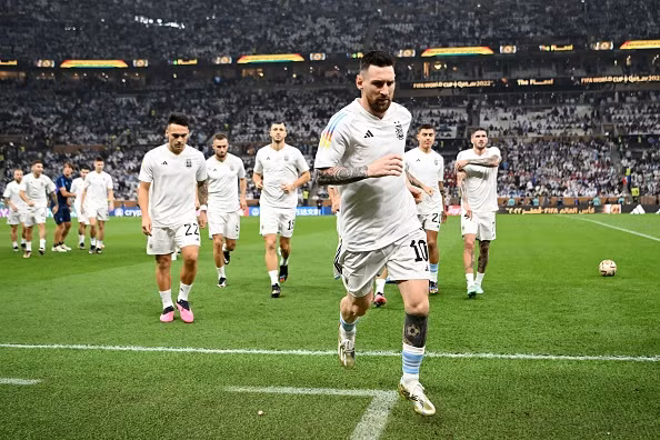 Argentina 3 (4)-(2) 2 Phap (pen): Nha vo dich goi ten Messi va dong doi-Hinh-18