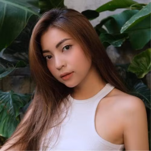 "Mối tình năm 17 tuổi" của Quang Hải từng hot nhất làng bóng đá hiện tại đã có cuộc sống ấm êm
