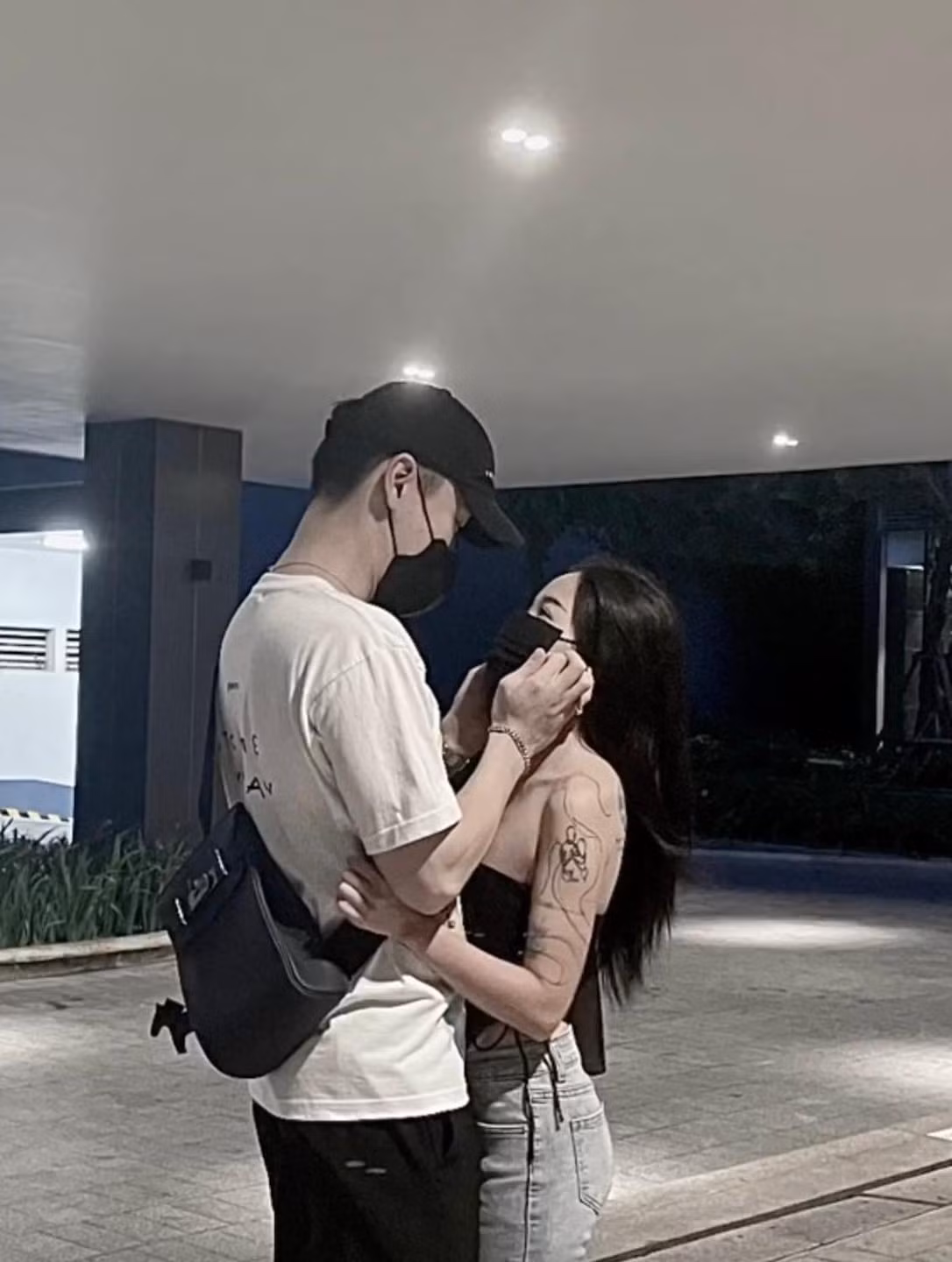 Thời gian qua, Linh Ngọc Đàm cũng chỉ thường chia sẻ những bức hình cá nhân và dự án công việc, không chia sẻ nhiều về chuyện tình cảm.