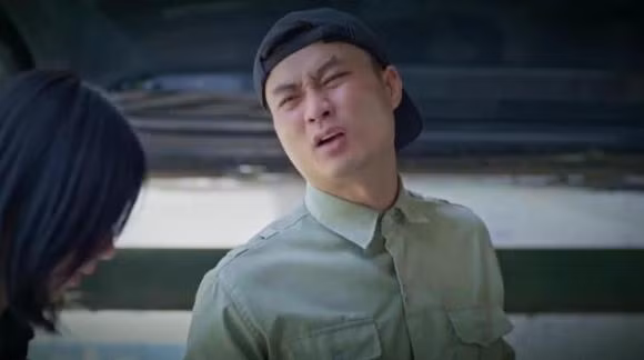 Theo đó, "Hê sờ lô hơ sờ ly ly" bắt nguồn từ bộ phim truyền hình Ga-ra hạnh phúc , phát sóng trên khung giờ vàng VTV.
