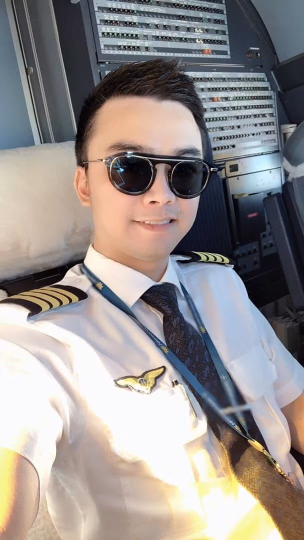 Vốn làm công việc phi công bận rộn, không có nhiều thời gian rảnh nên Phạm Hà Duy vẫn lẻ bóng nhiều năm sau khi mối tình tan vỡ.