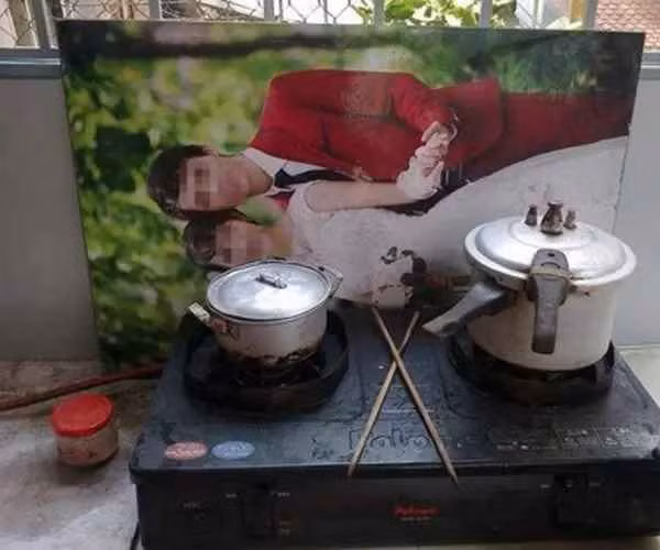 Số phận bức ảnh cưới chỉ dành để chắn bếp.