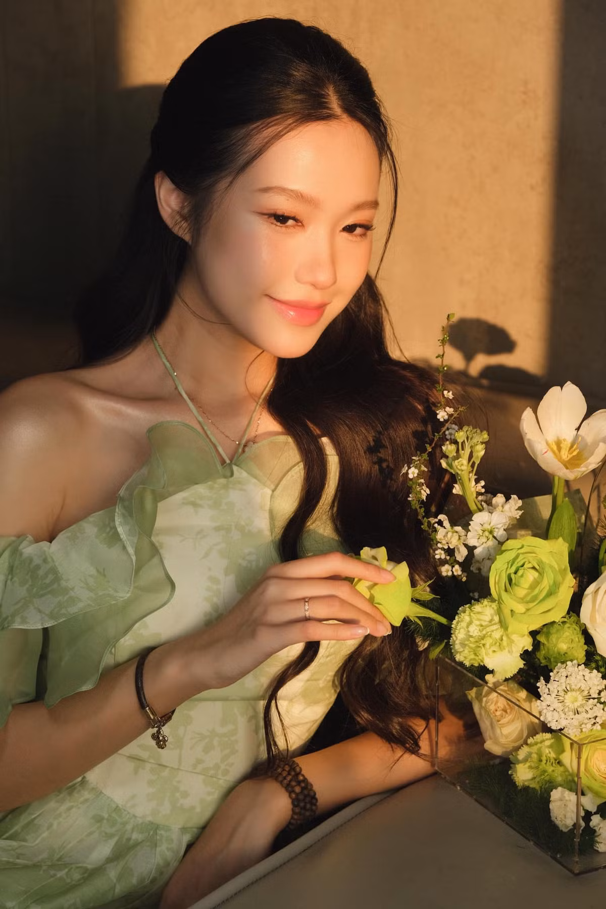 Thông qua những tấm hình của Doãn Hải My hồi còn nhỏ, nhiều khán giả đều nhận xét rằng vợ Đoàn Văn Hậu vốn xinh đẹp ngay từ khi còn nhỏ.