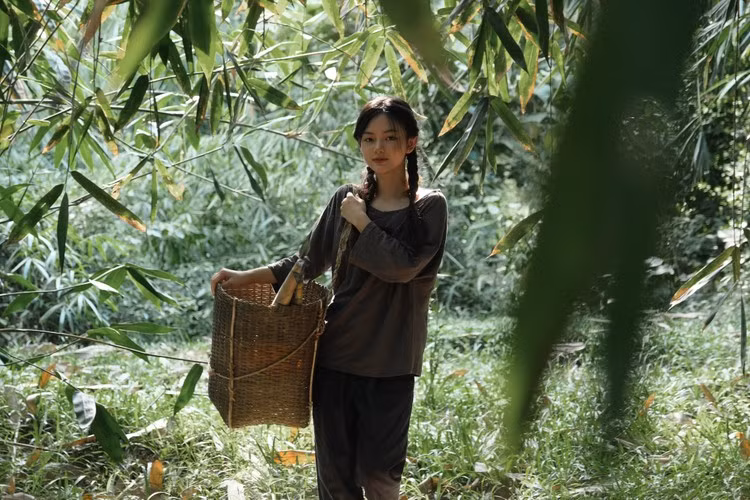 Tuy nhiên, Lý Tử Thất ở Trung Quốc còn mình thì ở Việt Nam, mình nghĩ rằng để nói về cảnh đẹp, sự phong phú trong ẩm thực thì đất nước của chúng ta không thua kém nơi nào hết. Mình đang cố gắng từng ngày để bản thân hoàn thiện hơn, truyền tải tốt hơn qua các thước phim, từ đó góp phần quảng bá hình ảnh đất nước con người, ẩm thực Việt Nam". Lâm Anh nói thêm.