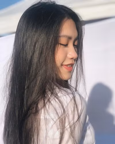Văn Hậu và Hải My lộ nhiều bằng chứng hẹn hò song cả hai không lên tiếng phản hồi.