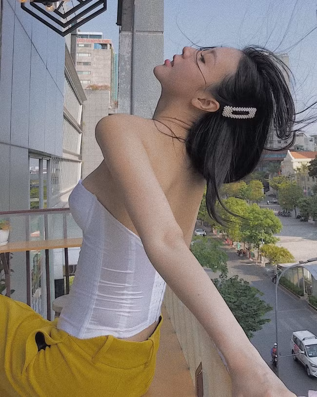 Hiện tại, Ngọc Châm đã kết hôn và chào đón con đầu lòng cách đây một thời gian. Mới đây, cô cũng tiết lộ mình đã mang thai lần 2 và nhận được nhiều lời chúc mừng.