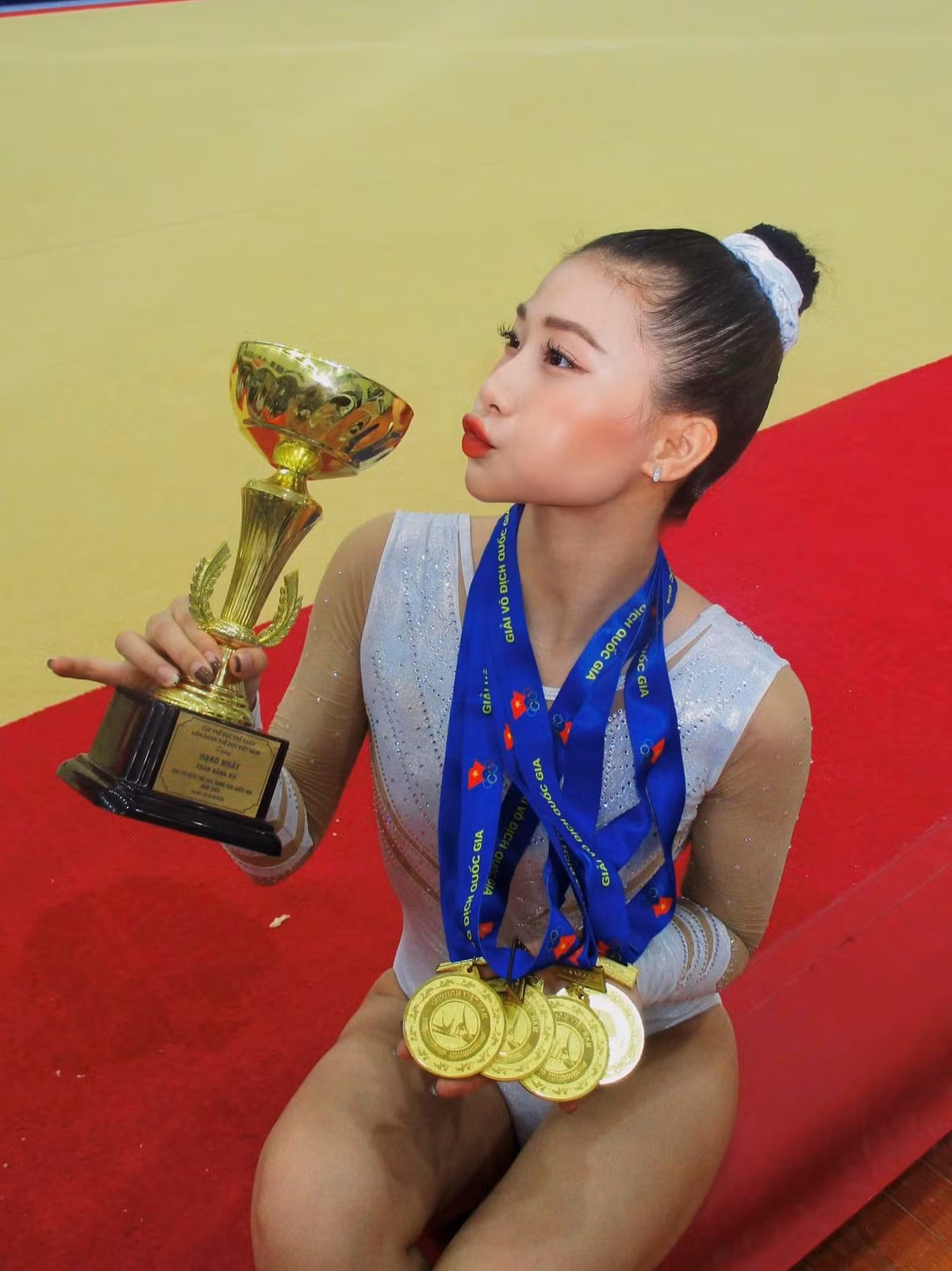 Nữ VĐV TDDC quyến rũ nhất Việt Nam khoe body "cực cháy" Nu VDV TDDC quyen ru nhat Viet Nam khoe body