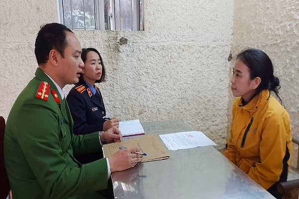 Khoi to 9 bi can vu nang khong gia thiet bi y te tai Ha Tinh