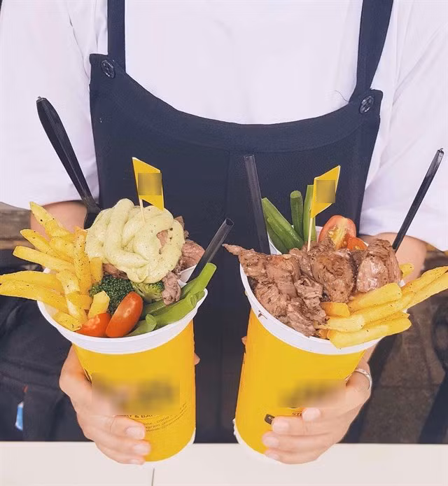 Bên cạnh những reviewer có tiếng tăm và nhận được sự tin cậy từ người xem thì cũng có không ít người bị cho thiếu trách nhiệm khi đánh giá sản phẩm.