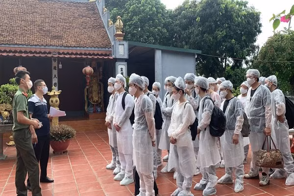 1 ho dan cho 20 nguoi Trung Quoc nhap canh 