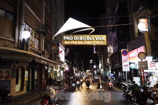 Không thể tin đây là hình ảnh phố Tây Bùi Viện giữa dịch Covid-19 Khong the tin day la hinh anh pho Tay Bui Vien giua dich Covid-19