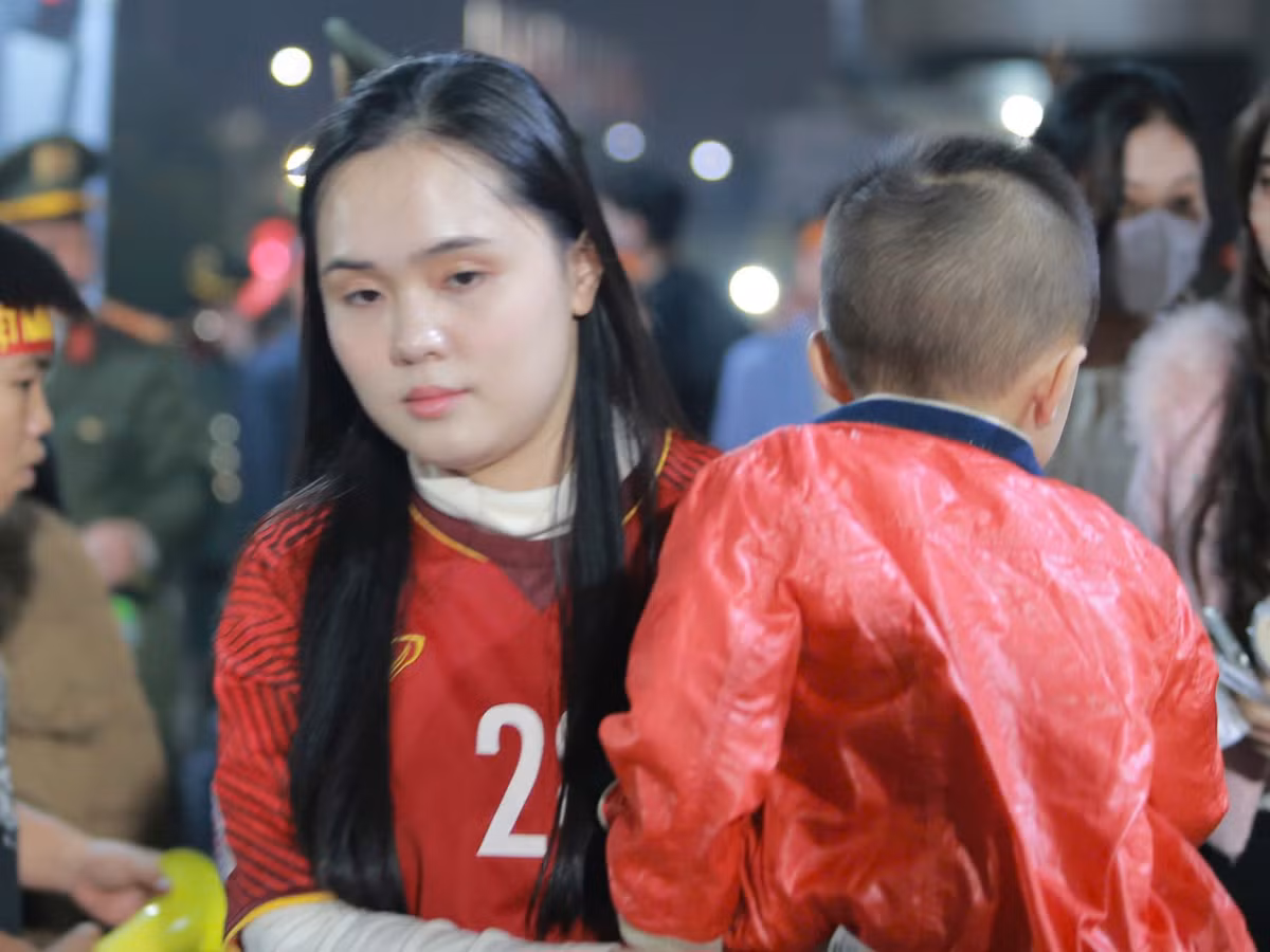 Hiện tại Quỳnh Anh miệt mài bán hàng mỹ phẩm.