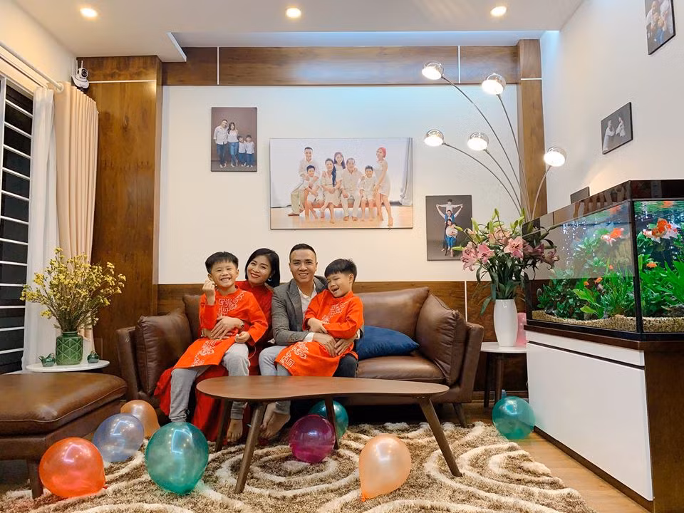 Gần 5 tháng khoe tậu nhà mới, cách đây ít ngày trên trang cá nhân, bà xã quay phim họ Trần lần đầu chia sẻ về không gian sống của 2 vợ chồng.