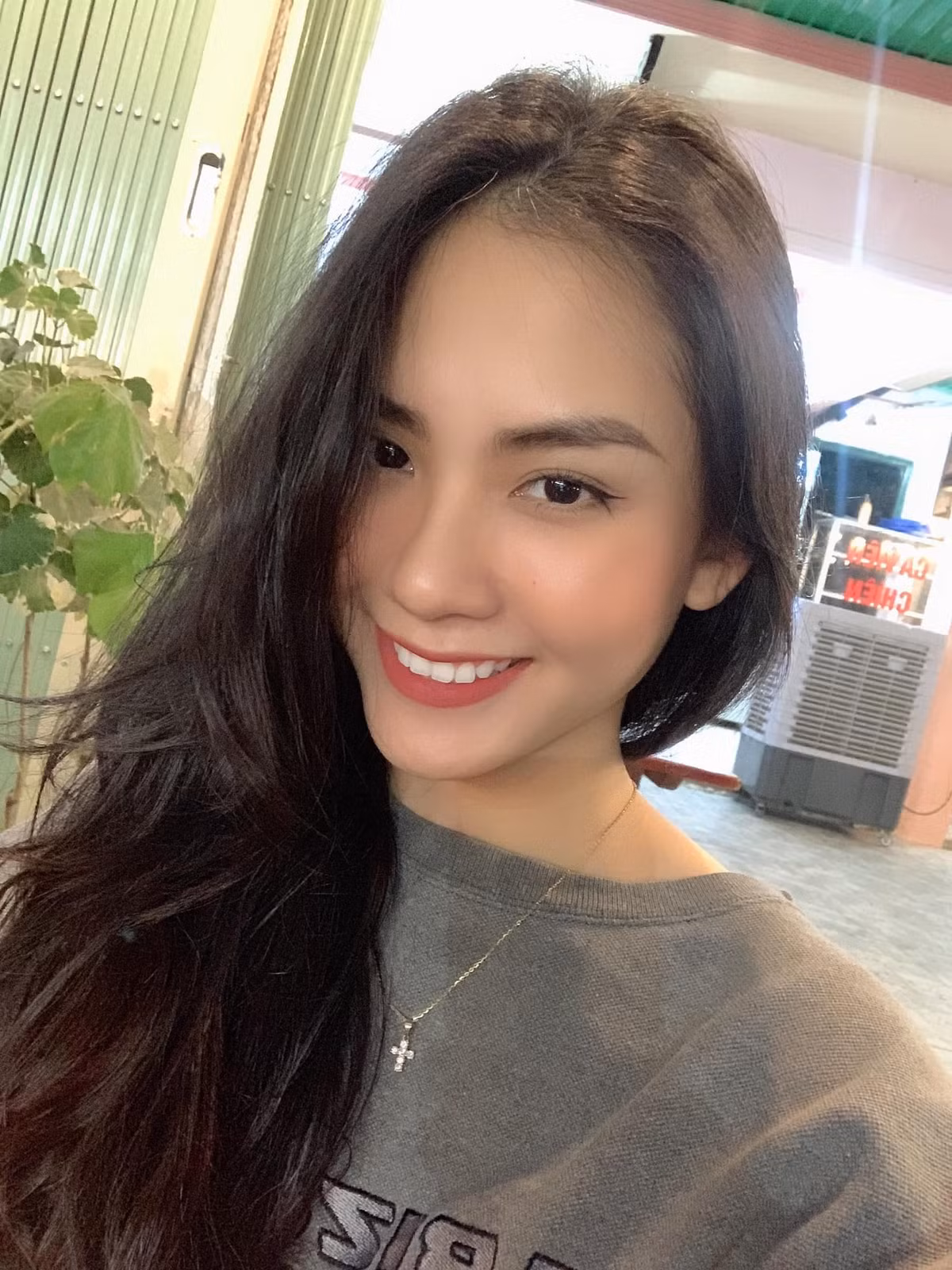 Hiện tại, netizen vẫn đang bàn tán xôn xao về hình ảnh của người đẹp Mai Phương trên trang cá nhân của đại gia Đức Huy.