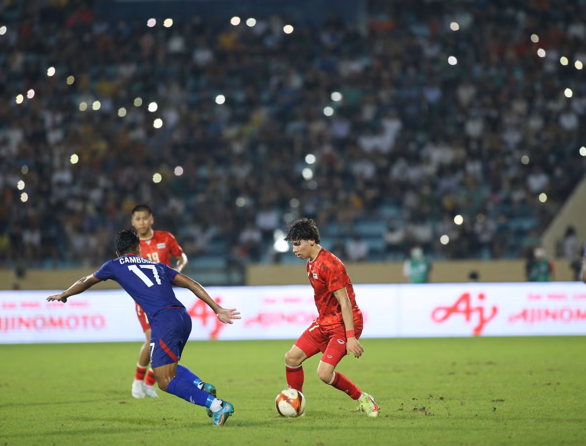Nếu đứng nhì bảng B, U23 Thái Lan rất có thể sẽ phải gặp U23 Việt Nam ở bán kết. Bởi ở bảng đấu bên kia, thầy trò HLV Park Hang Seo đang đứng đầu bảng với 7 điểm sau 3 trận (2 thắng, 1 hòa).