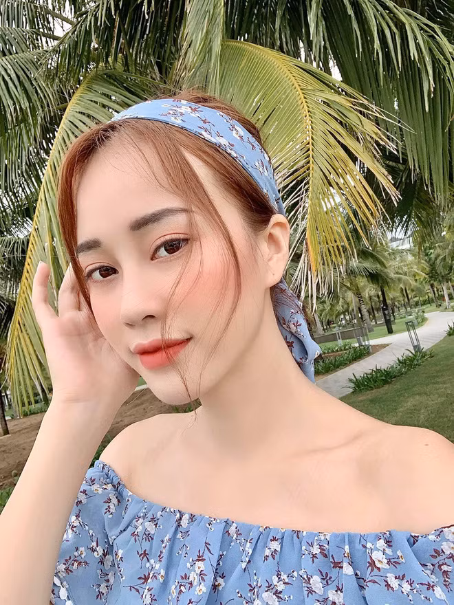 Về sự nổi tiếng có sẵn của mình, Mai Phương chia sẻ: "Mình nghĩ khi bước vào cuộc thi thì ai cũng có cơ hội như ai, trước đó bạn có là ai thì cũng không quyết định được điều gì cả...