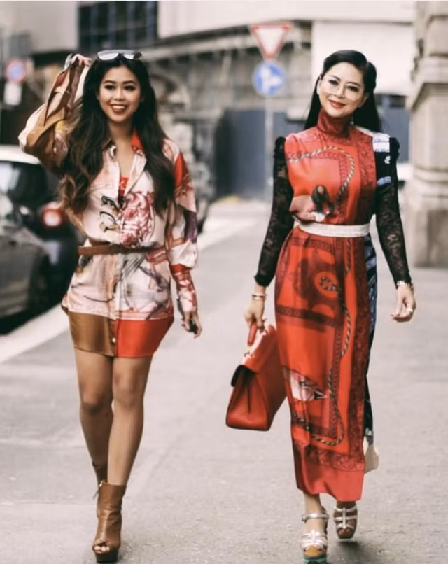 Tuoi 51, nhan sac me rich kid Tien Nguyen khien netizen 