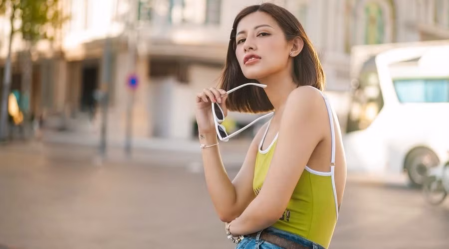 Thời gian gần đây, Emmy Nguyễn gây chú ý khi xuất hiện với vai bạn gái của Hồ Quang Hiếu trong phim ca nhạc Hiếu bến tàu. Dù là một bộ phim ca nhạc với 10 tập nhưng Emmy Nguyễn rất trân trọng vì có cơ hội đến gần hơn với khán giả.