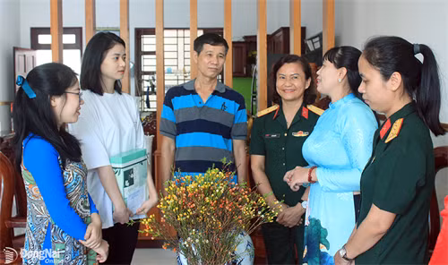 Tuyết Nhi mong muốn tiếp nối truyền thống gia đình.