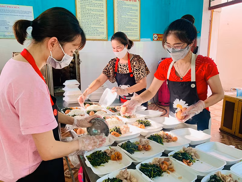 Com trong khu cach ly Bac Giang, netizen binh luan: 